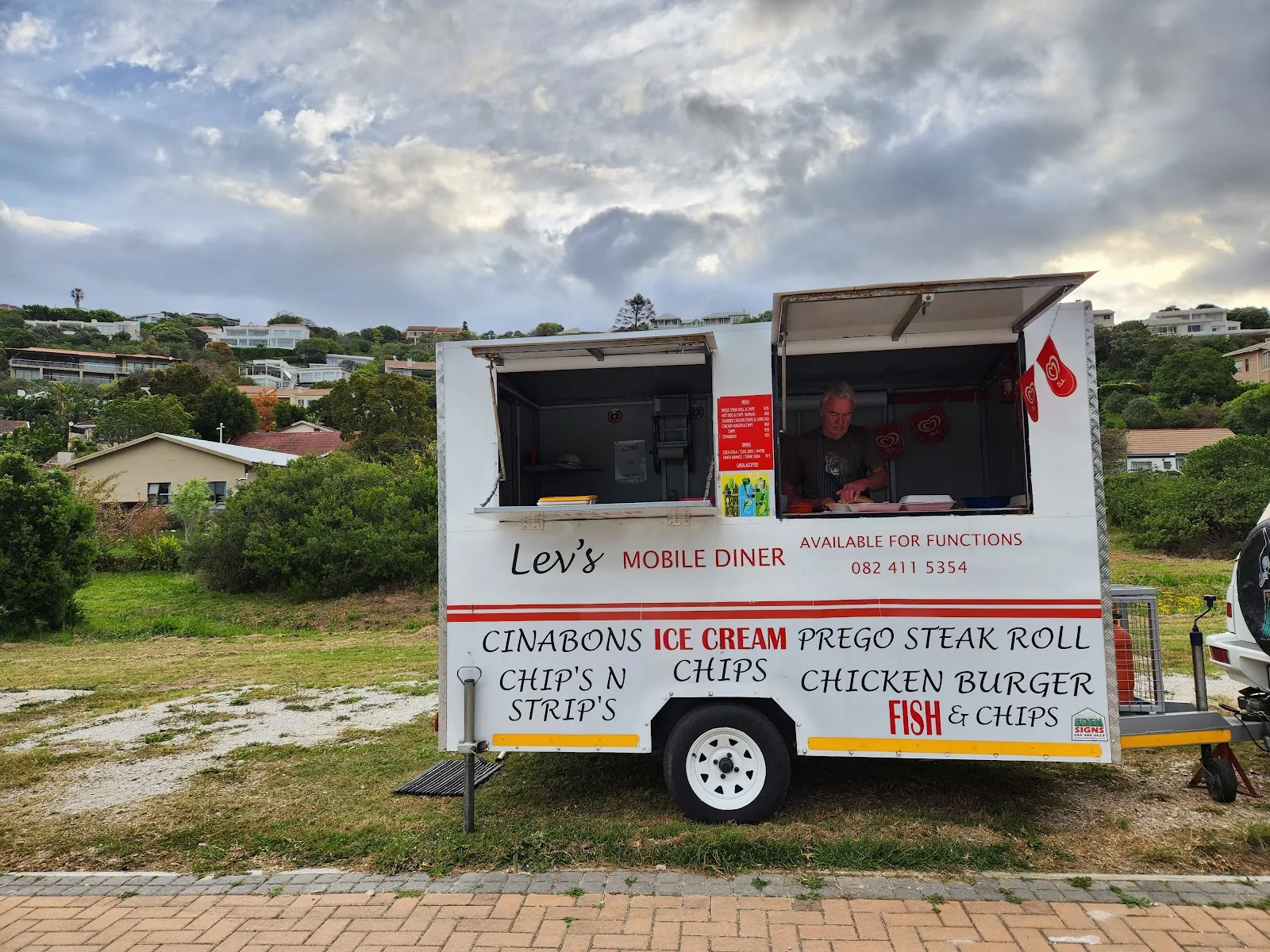Lev's Mobile Diner